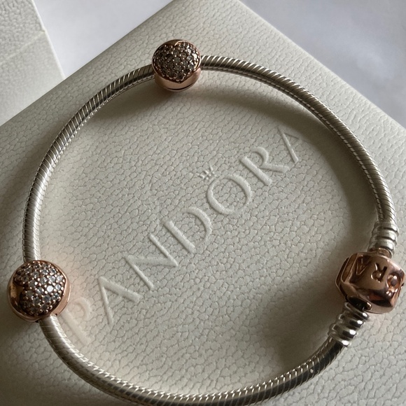 Pandora rose gold clasp bracelet with two clasps - Picture 3 of 5